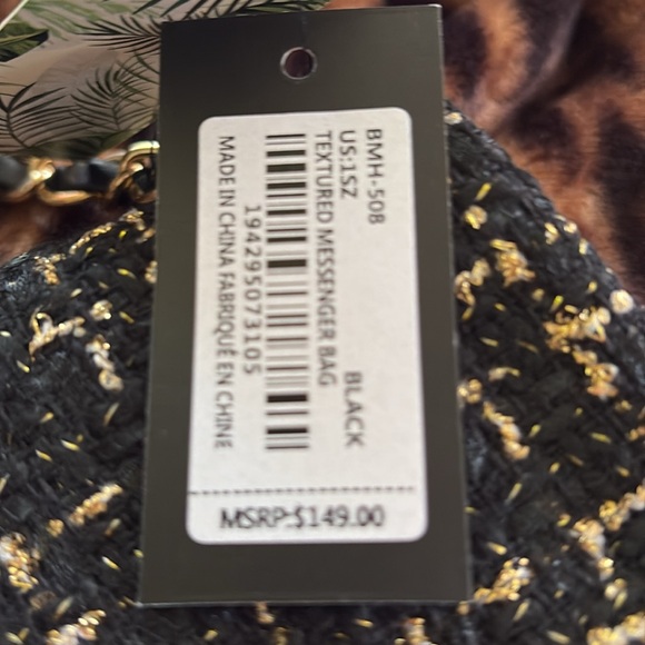 Badgley Mischka messenger crossbody - Picture 6 of 7